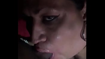 Travesti Alexandra Martinelly  chupando pau do Negao