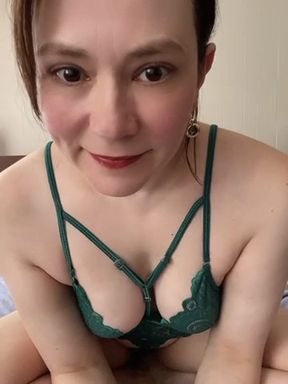 Showcasing my Big Booty 🍑