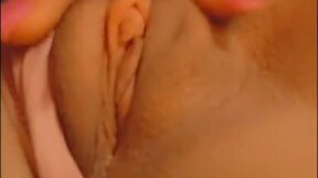 dorm chick shows muff on snapchat
