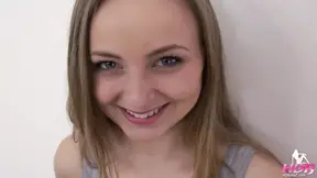 140 - 01 Babe Fucks for Creampie