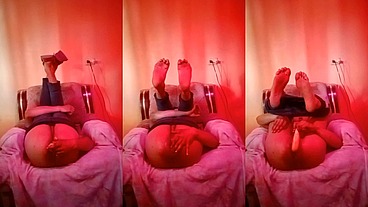 Femboy dándose por su culito