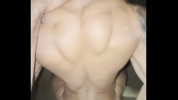 ontrei um gostoso na praia e meti rola nele ali mesmo