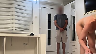 I met delivery guy naked. He did not want to go away.