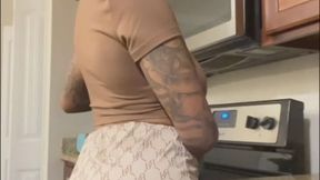 Farting While Cooking With January Vice