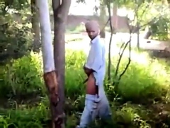 str8 busting India  jerk in public