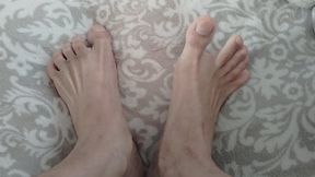 Toe Control & Blanket Play ? Barefoot Close-Up Foot Teasing