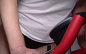 Milf works out and masturbates passionately afterward