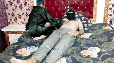 Oiled Arab man receives anal from Pakistani masseur after full-body massage