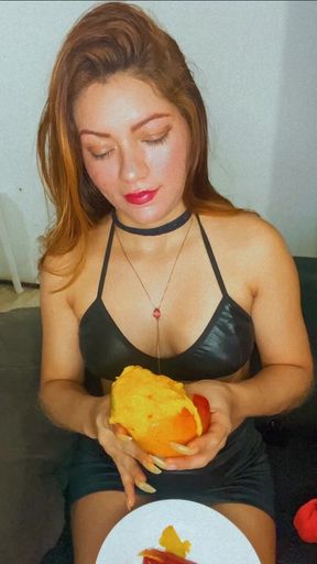 Goddess Liandra and a Delicious Mango