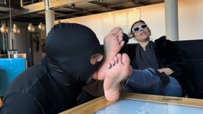 FeetWonders- worship my SWEATY FEET