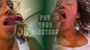 Comendo muito