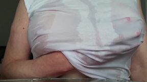 Big Tits Under Wet T-shirt Play