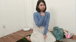 A sensitive girl from the swim team whose pussy gets wet easily! In the interview alone, she'_s got a lot of juices, and she can'_t stop herself from squirting climax with a full-body caress! Fuuka - Intro