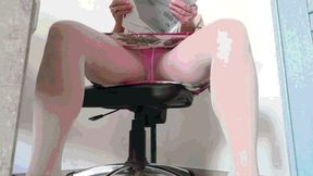 Your secretary's pink panties MP4(1920x1080) FHD