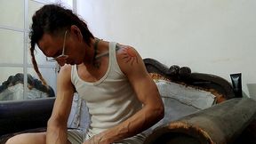 con ropa se consuela y eyacula con cautela: raba erre pro