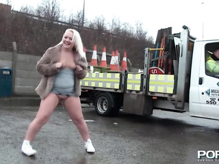 ”Blonde Hoe Pissing In Public”