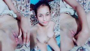 �"College a porua kumari nijer gudh maarar MMS video faash"�