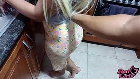 Stepmom offers big ass to get money back