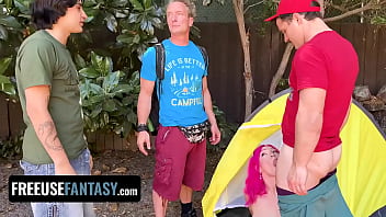 Wild outdoor foursome with pink haired beauty