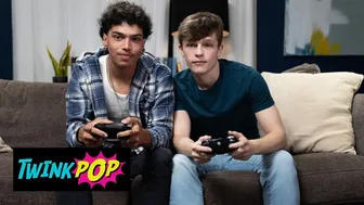 Twink Alex Myers Deepthroats Jake Preston's Big Cock Then Rides Bareback Doggystyle