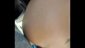 SEXTAPE , Une baise EXHIB sur un Parking en pleine journ&eacute_e d'_un magasin ...