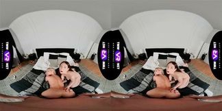 TmwVRnet Candee Lucious & Vivian Grace Rescue sexologist throws an orgy