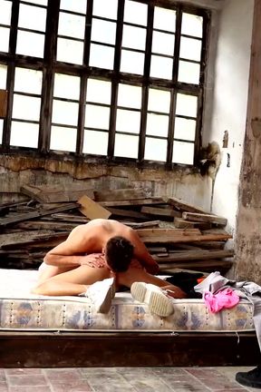 Hot young couple fucks bareback in abandoned building!