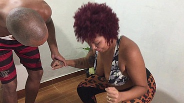 Grazy fode com personal deu o cuzinho e bebeu o leitinho todo
