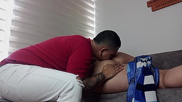 Disfruto mucho levantar a mi hermanastra en las mañana a punta de verga y leche en su culo