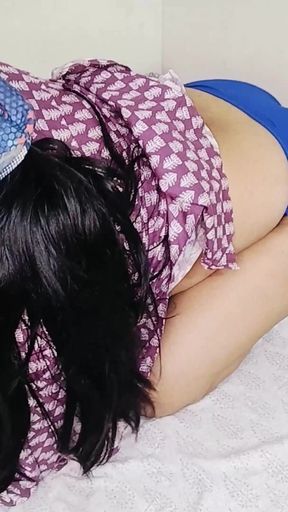 Big Ass Mallu Girlfriend Fucking in Friend Room
