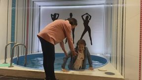 Wetlook together in the pool