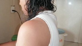 Secret Shoot of My Aunt, While She Cooks