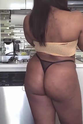 Behind the Scenes Hott Ebony MILF Kaiya Rose