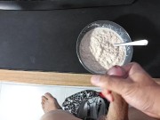 Cum breakfast - adding extra protein to my porridge and eat it.