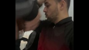 Pega&ccedil_&atilde_o com gay no banheiro do terminal de Laranjeiras, puto gozou gostoso.