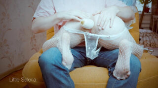 فاحشه ریزه میزه مقعدی خشن و مشت کردن شدید در سلطه خانگی POV