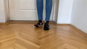 BLACK LOAFERS AND ARGYLE SOCKS TIGHT SHOES SORE FEET (PART 2) - MOV Mobile Version