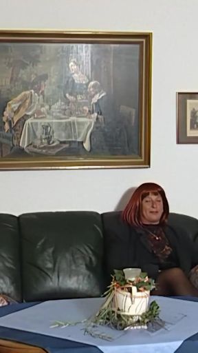 Captivating moment from "MOM blows to the cameraman"