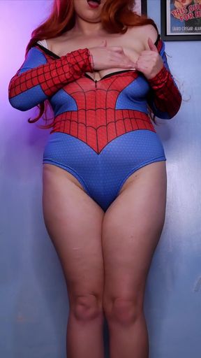 Curvy Mary Jane reveals her cosplay outfit