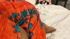 once When meet horny anutny when her husband not at home, boyfriend taken vedio her sucking penis without knowing her