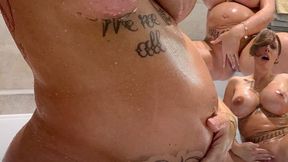 Kiki Daniels 20 Weeks Pregnant Oil & Squirting in the bath