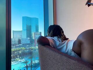A Vibe And A Creampie In Vegas