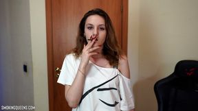 Ramona Lynn is smoking More 120s cigarette at the room at home 4K resolution
