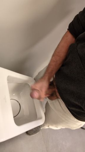Cum at the airport before the flight