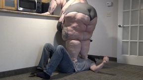 SpanxBeluga's Extreme SSBBW Trample Session View 2 (mp4)