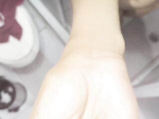 Comiendo el culo a una modelo en el baño del hotel!