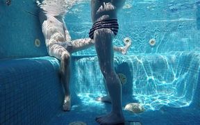 Horny Stepdad and Stepson Finally Alone in the Home Jacuzzi