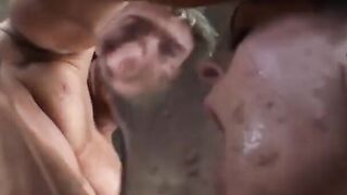 Flexible Bombshell riding a penis with her booty and gets cumshot