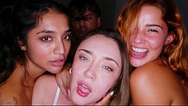 LUCKY MAN V&Iacute_CTOR RAY FUCKS 3 HOT GODNESS- AGATHA VEGA- YASMINA KHAN- CATHERINE KNIGHT