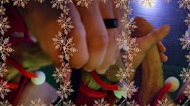 Hibby ZoomedIn - Merry Xmas Cock Stroking